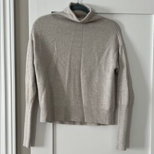 WILFRED Light Grey Turtleneck Sweater - Women